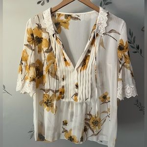 Aritzia floral blouse